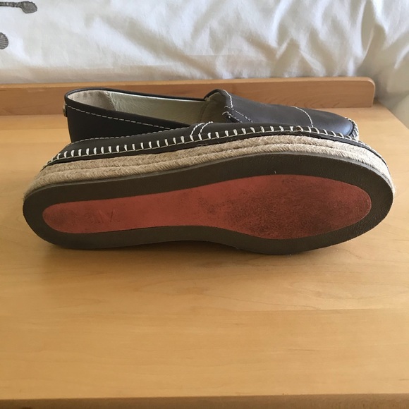 Espadrille Style Leather Shoe - Picture 5 of 6